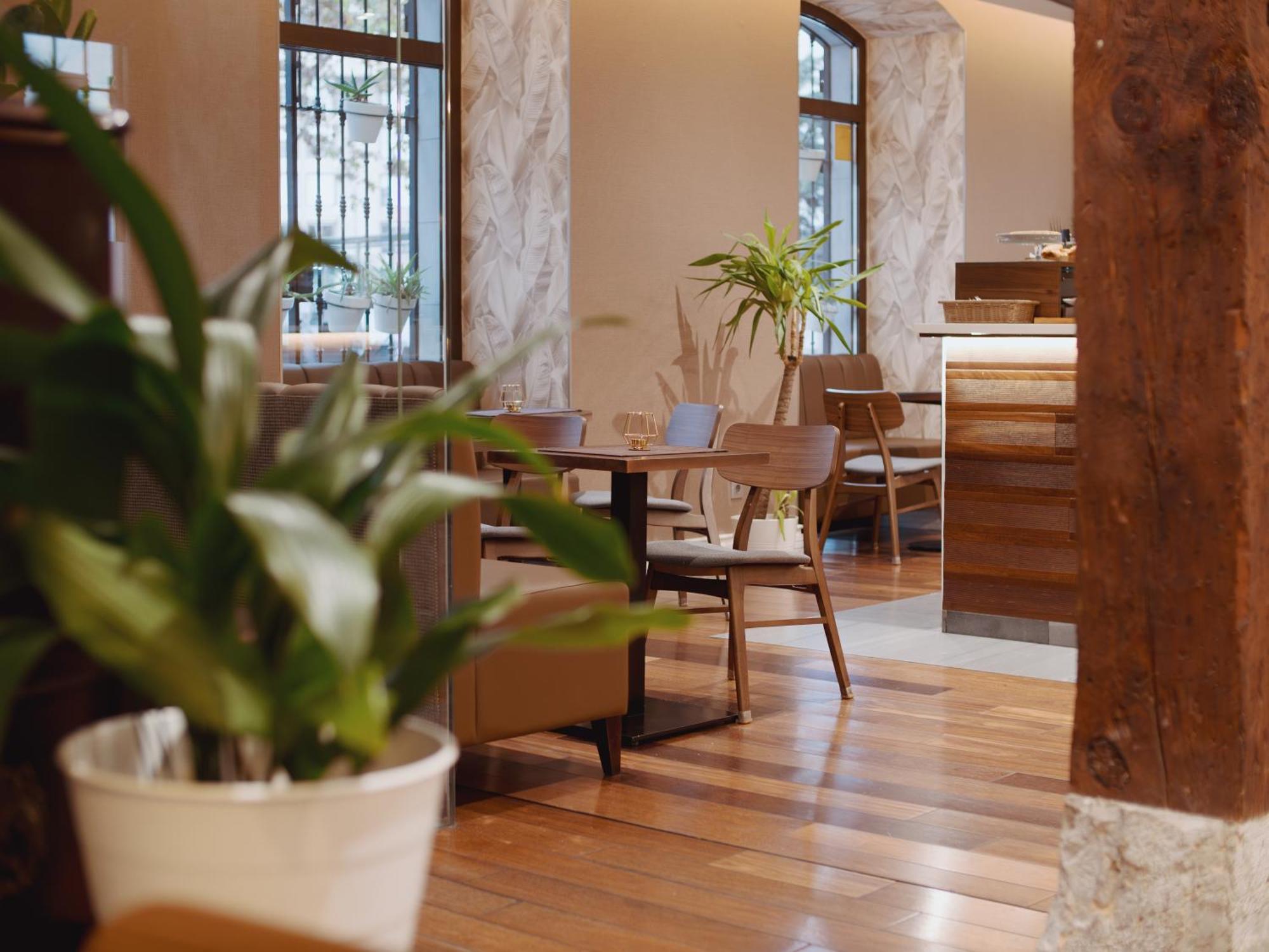 Zenit El Coloquio Hotel Valladolid Eksteriør billede